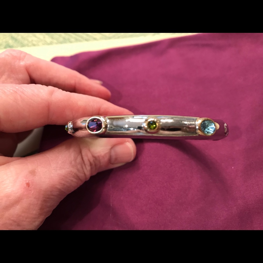 Silver toned Bracelet with bezel gems